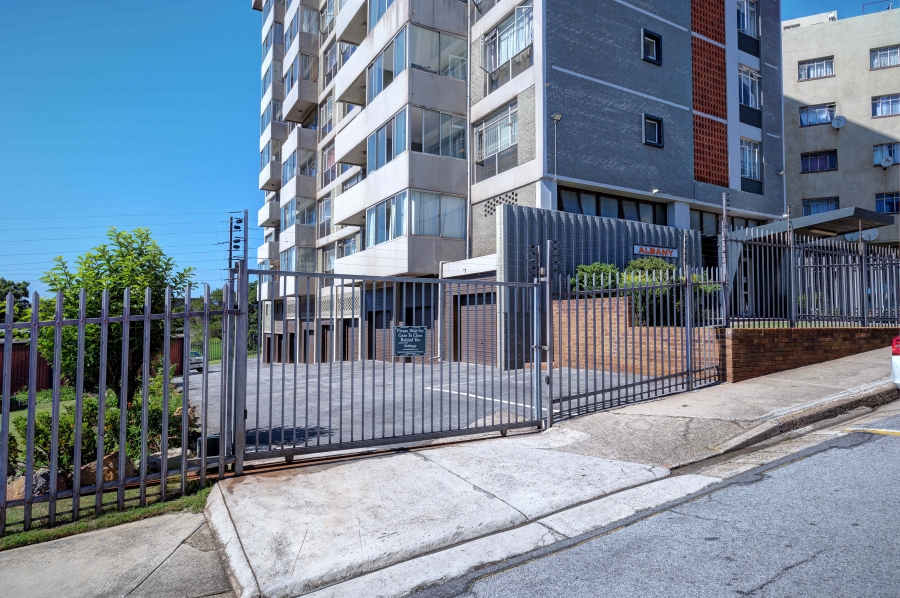 1 Bedroom Property for Sale in Port Elizabeth Central Eastern Cape